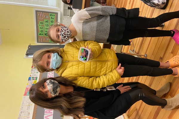 East Elementary Students Clean up the Campus